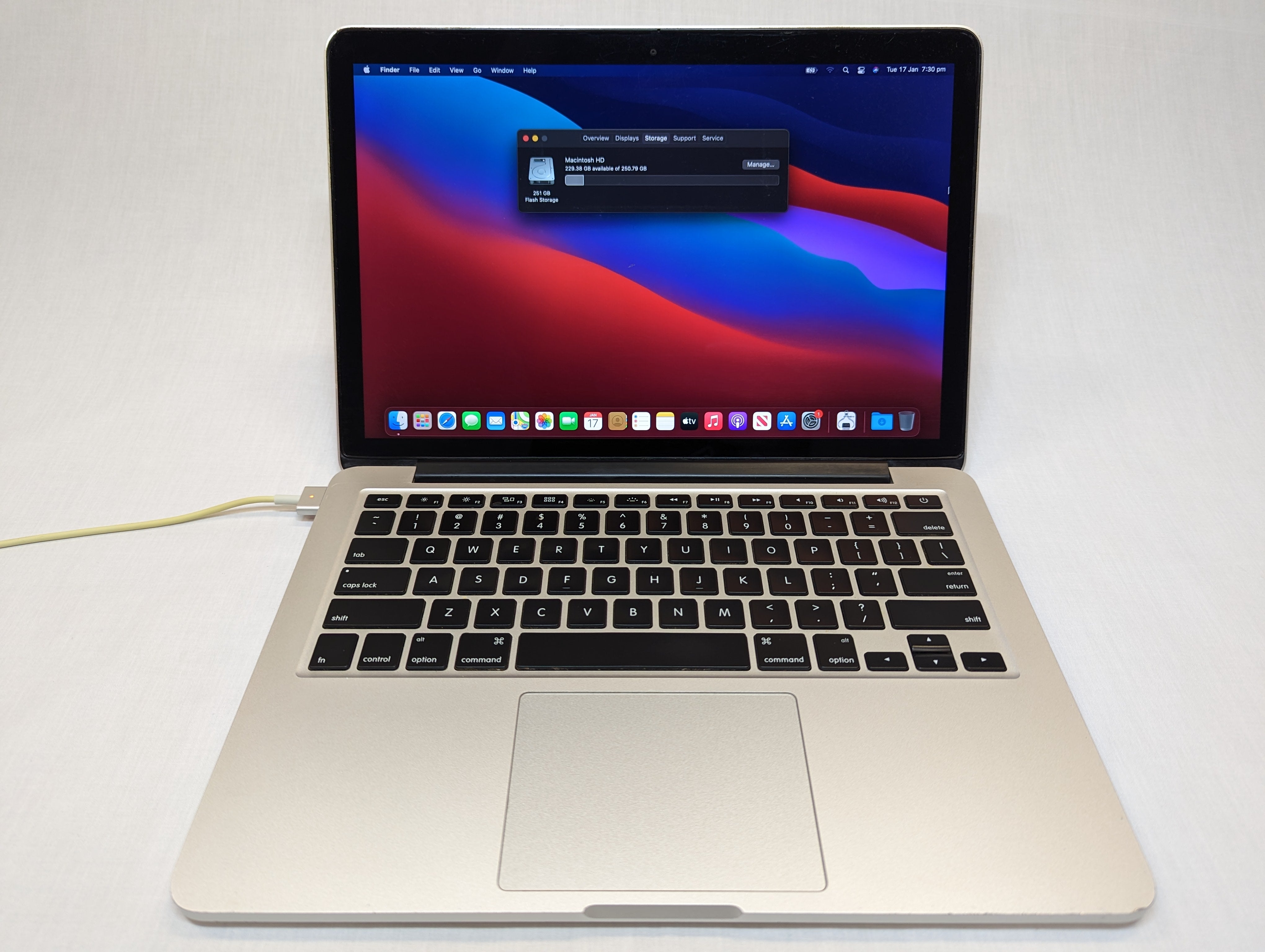 MacBook Pro Retina 13 inch (Mid 2014) - i5, 8GB RAM, 256GB